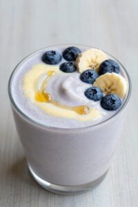 banana blueberry honey smoothie