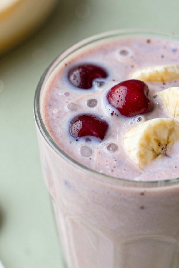creamy cherry banana smoothie
