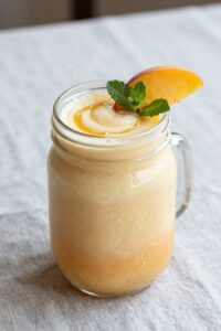 delicious banana peach blend