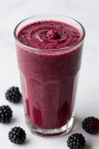 delicious mixed berry smoothie
