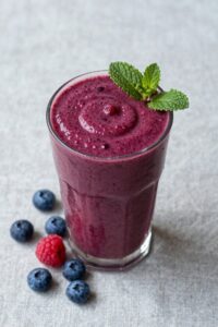 nutritious berry smoothie blend