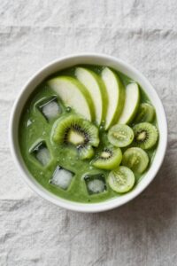refreshing green fruit smoothie