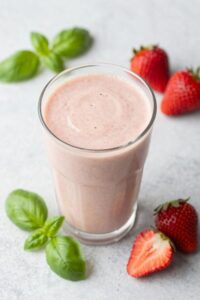 refreshing strawberry smoothie blend