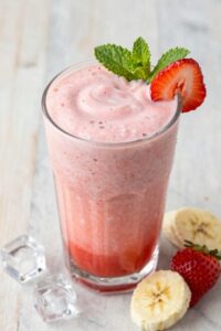 strawberry banana yogurt smoothie